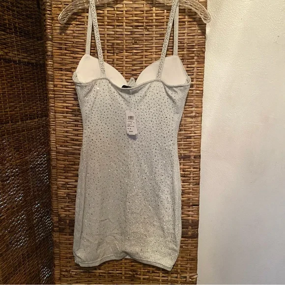 Fancy DRESS - Picture 2 of 6